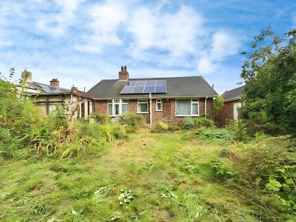 Main Road, Ffynnngroyw, Flintshire  CH8 9SN