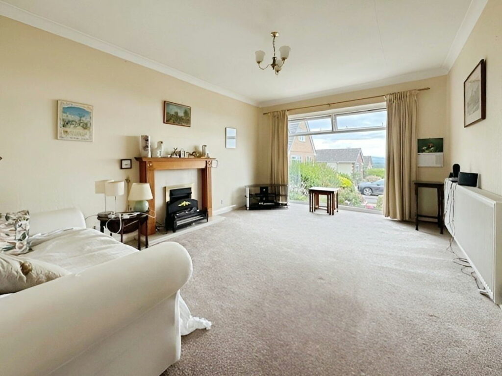 8 Parc Bron Deg, Dyserth LL18 6BQ