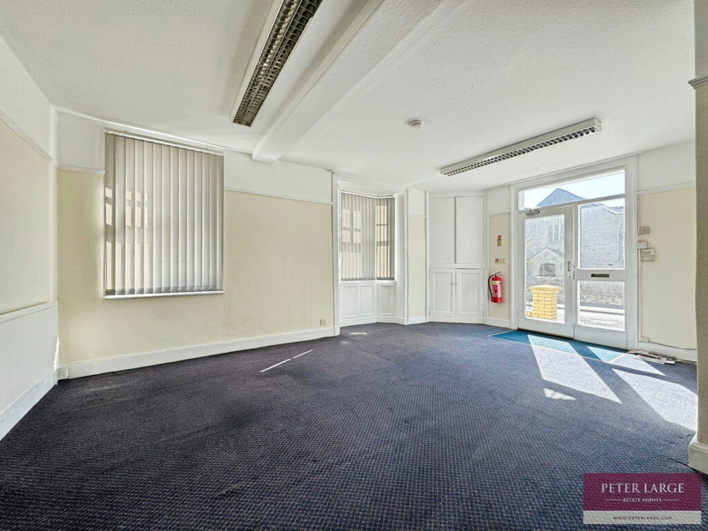 29 & 29A Russell Road, Rhyl, LL18 3BS