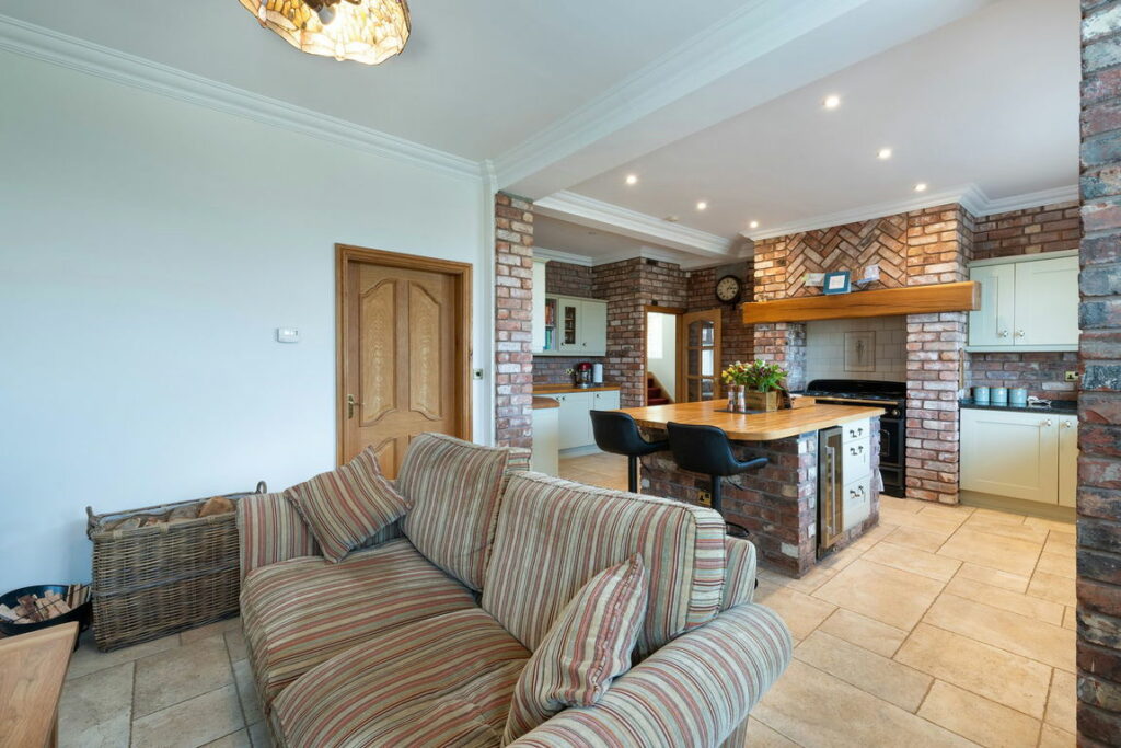 Linden Walk, Prestatyn, Denbighshire LL19 9EE