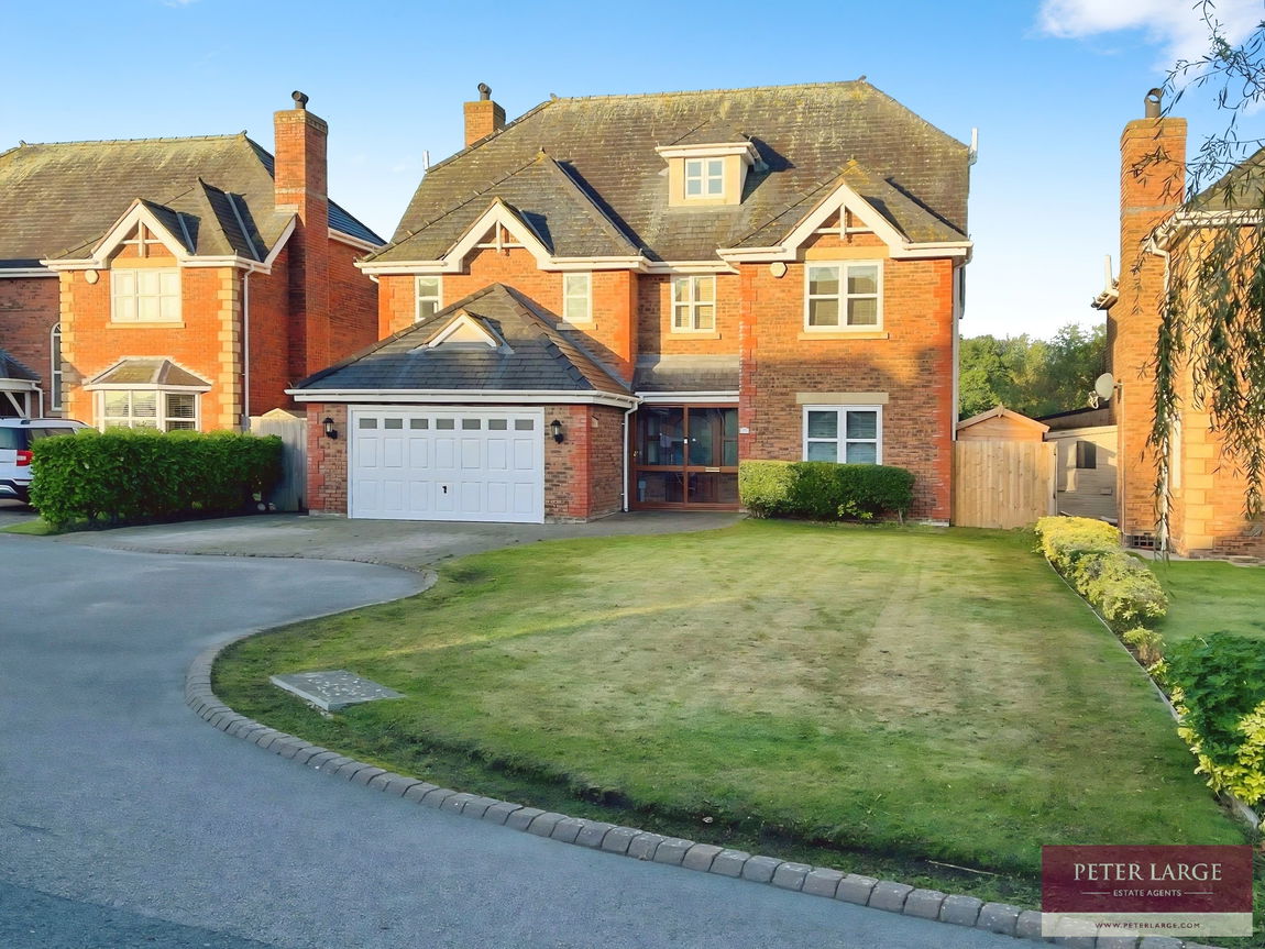 32 Castlefields, Rhuddlan, LL18 5RJ