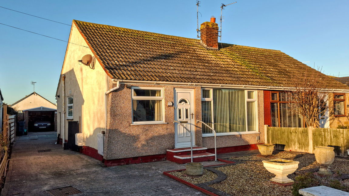 Lon Y Cyll, Pensarn, Conwy, LL22 7RW
