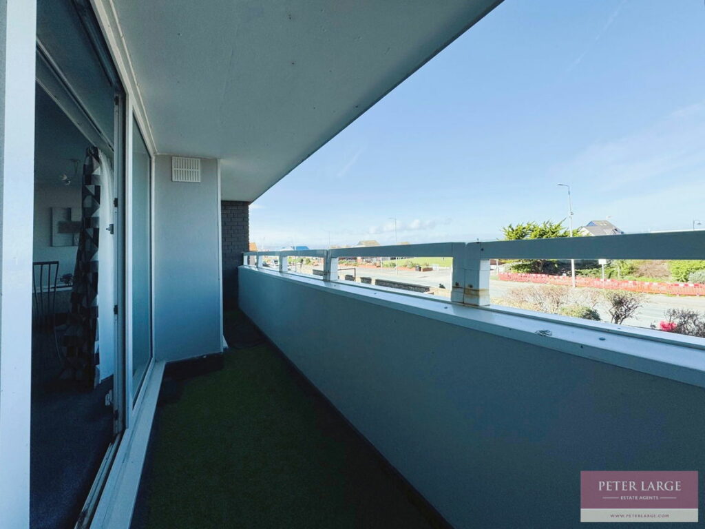 8 Glendower Court, Rhyl, Denbighshire LL18 3SG