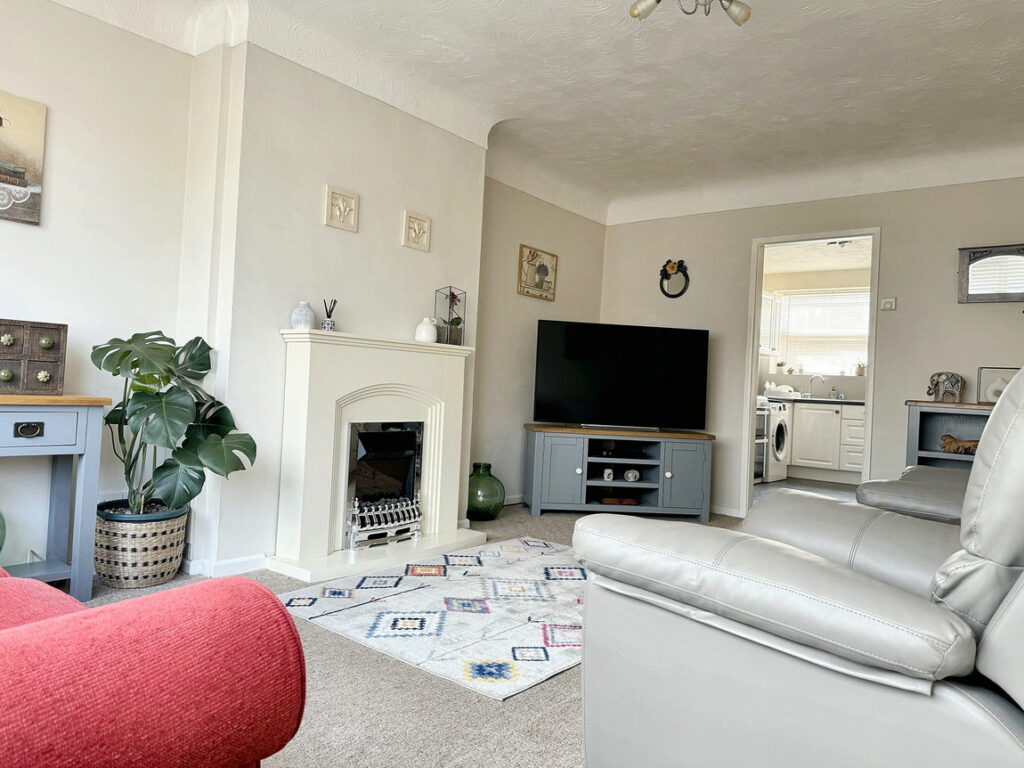 Min Y Don, Abergele, LL22 7LY