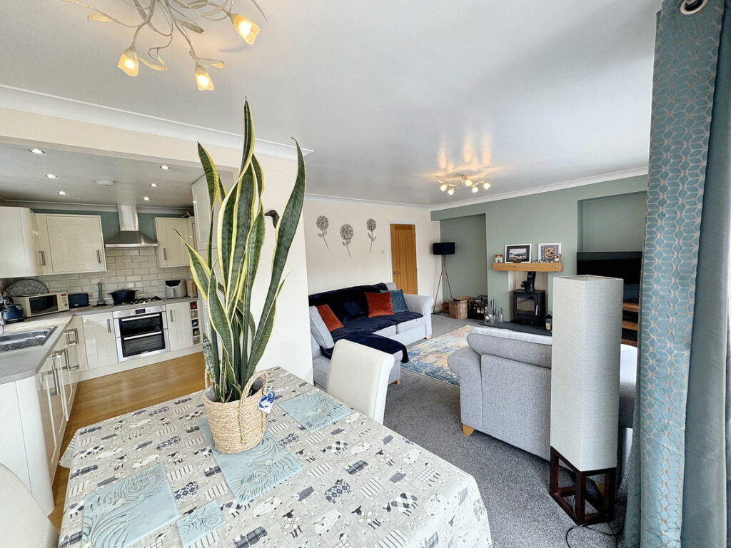 Kinmel Avenue, Abergele, Conwy, LL22 7LR