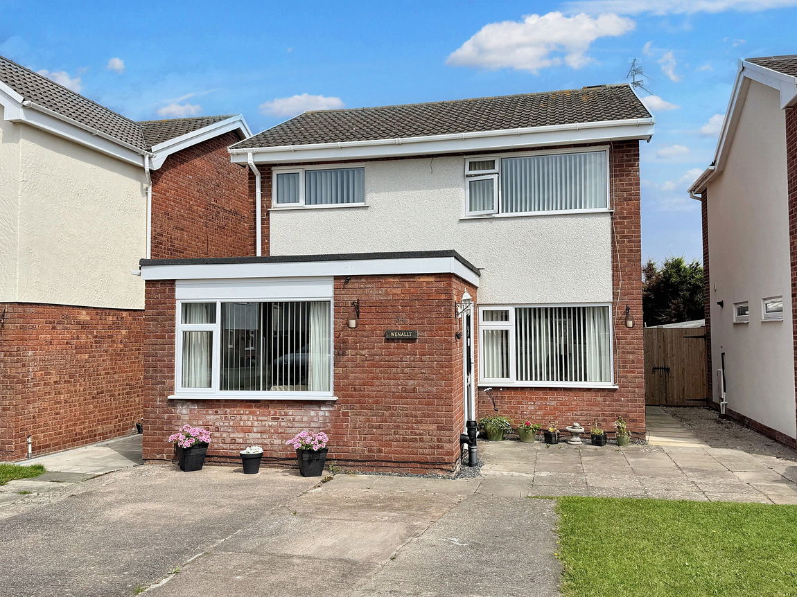 Heol Conwy, Abergele, LL22 7UT