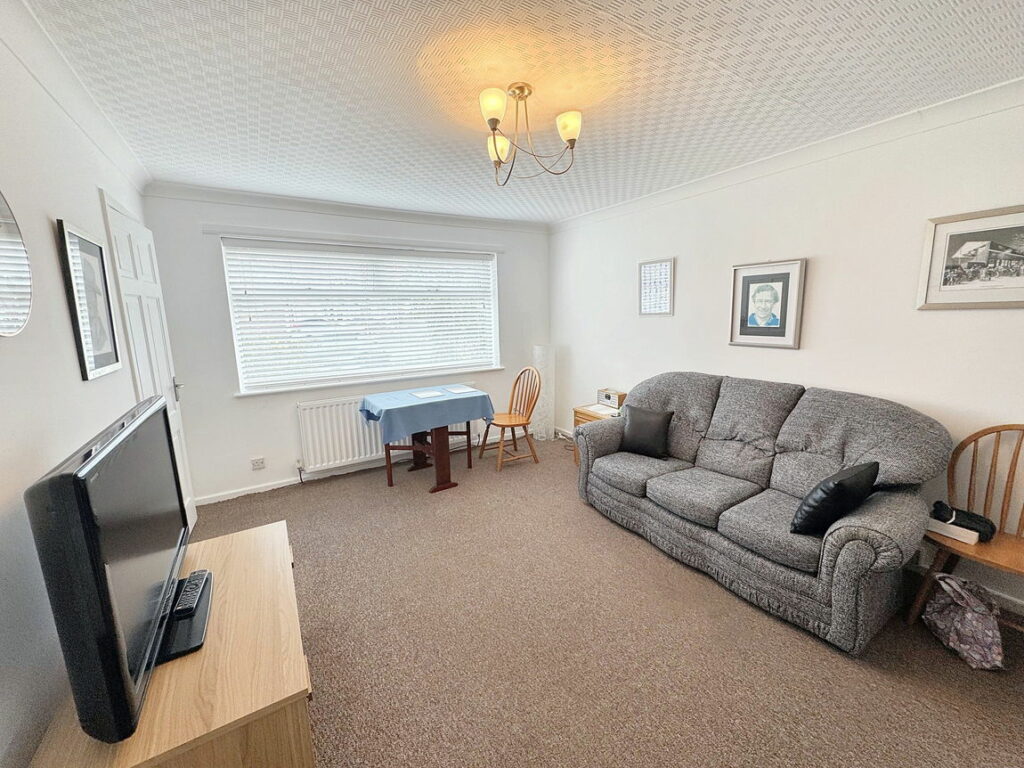 Llys Madoc, Towyn, Conwy, LL22 9NN