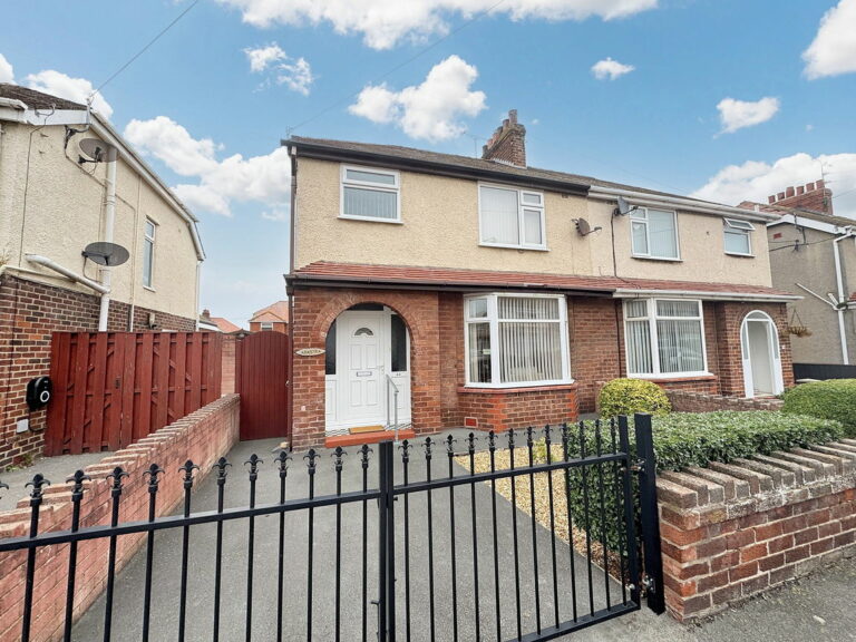 Clwyd Avenue, Abergele Image