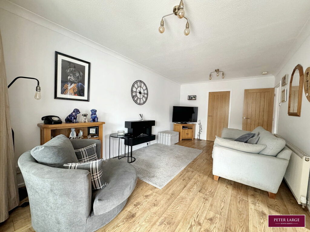 Lon Islwyn, Prestatyn, Denbighshire LL19 8HQ