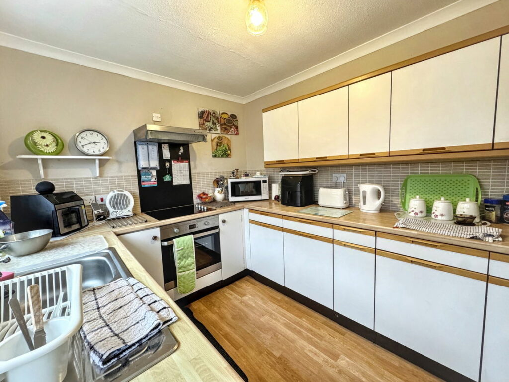 Llys Tudor, Towyn, Abergele, LL22 9PF