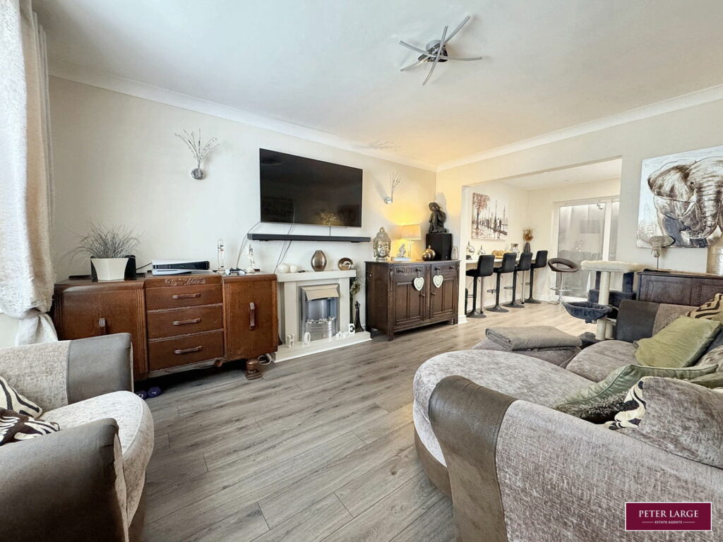 Ffordd Idwal, Prestatyn, Denbighshire LL19 7US