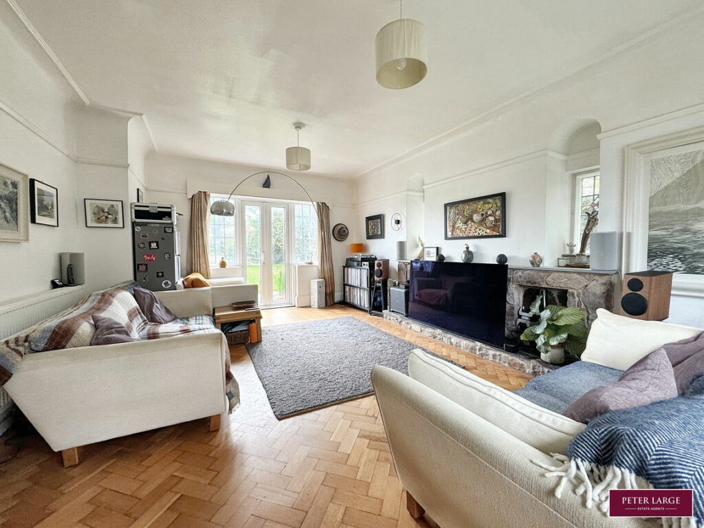 West Avenue, Bryn Newydd, Prestatyn, Denbighshire LL19 9EY