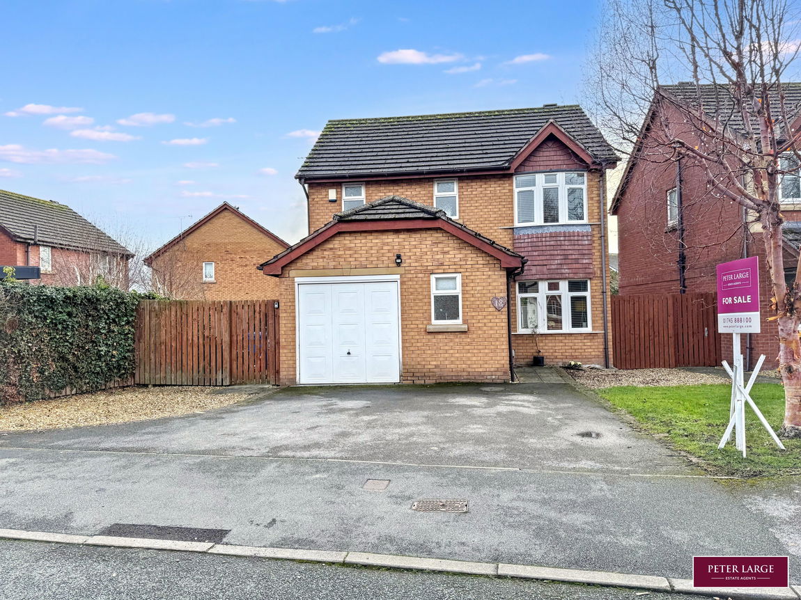 Lon y Parc, St Asaph, Denbighshire LL17 0PJ