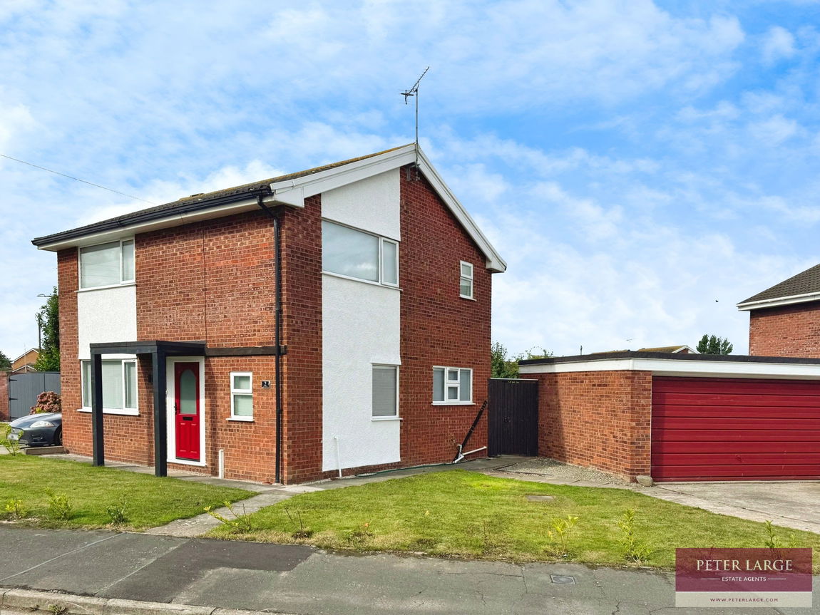2 Llys Tudur, Rhyl, LL18 4AX