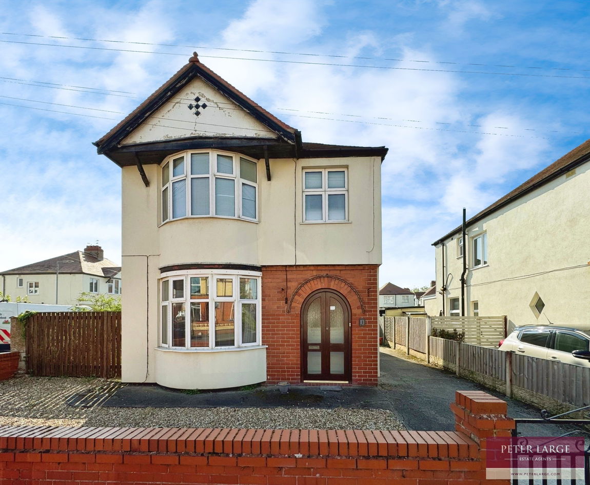 10 Seabank Road, Rhyl, LL18 1EA