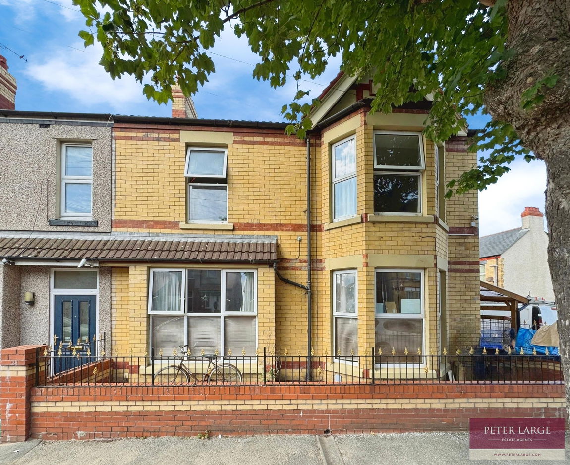 Sandringham Avenue, Rhyl LL18 1NL